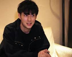 Atas kesilapan masa lampau, dia mengambil keputusan. Rockin Never Land Livejournal