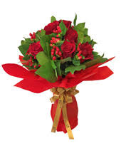 Se effettui l'ordine su www.florpassionflowers.com offriamo la consegna in giornata a mano con i nostri corrieri sui nostri mazzi di fiori freschi, scatole di rose. Bouquet Di Rose Con Consegna A Domicilio Interflora