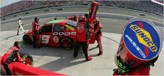 Ever been to a nascar race? Racing To Make The Pit Stops A Little Bit Greener The New York Times