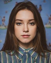 Lauren Cantrell - Free pics, galleries & more at Babepedia