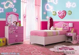 I am always a little nervous to commit to a certain style as i get started decorating a room. Ena Dwmatio Sxediasmeno Apokleistika Gia Tis Mikres Prigkipisses Princess Room Dei Bedroom Bed Design Shared Girls Bedroom Kids Bedroom Ideas For Girls Toddler