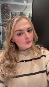 Faith (@faith..holder)