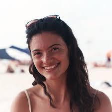 Dalia Raphael's Instagram, Twitter & Facebook