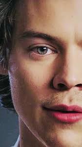 What color is harry styles eyes. Paige Szudera Twitter