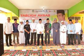 Compare rates and deposit amounts. Bank Riau Kepri Syariah Undang Ustadz Abdul Somad Untuk Literasi Keuangan Syariah