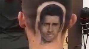 So what is novak djokovic's racquet? Djokovic Fan Zeigt Seine Liebe Am Hinterkopf Mit Haar Portrat Des Superstars Eurosport