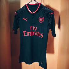 This shirt is ideal for training or leisurewear and is made from 100. Ù‚ØªÙ„ Ø¹Ø´Ø±Ø© ÙŠØºÙ†ÙŠ Arsenal Fc Jersey 2017 18 Alterazioni Org