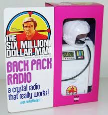 Now in 1976, they not only had to expand the original line but also had the good fortune of merchandising a spin off series, that being the bionic woman. Six Million Dollar Man Toys And Annuals Simplyeighties Com
