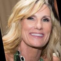 Jodi Pedersen's Instagram, Twitter & Facebook