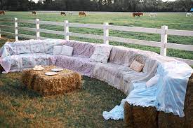 100 Gorgeous Country Rustic Wedding Ideas Details Hay Bale Wedding Outdoor Wedding Hay Bale Seating