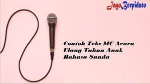 Jika kalian berfikir menjadi mc atau moderator pembawa acara itu sulit karena kalian tidak memiliki pengalaman yang memumpuni untuk membawakan suatu acara, tenang saja disini kami akan memberikan banyak contoh teks singkat untuk membawakan suatu acara. Contoh Teks Pembawa Acara Hiburan Musik Goreng