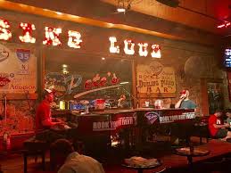 Our performers will dazzle you with their vast knowledge of songs and styles of music as you control the show by requesting anything and. Be Very Careful Review Of Pete S Dueling Piano Bar Austin Tx Tripadvisor