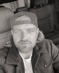 Olive Bean's Instagram, Twitter & Facebook