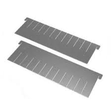 To choose the correct separator, measure the top outside diameter of your pan and then find a separator that is a minimum of 2″ larger. Silverwood Pair Of Extra Dividers For Multi Size Square Cake Pan Squires Kitchen Shop