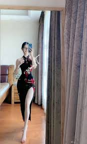 浙江俏妞”0.6极致腰臀比，开挂身材看完疯狂心动！_搜狐网