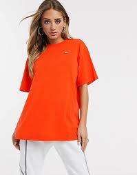 Looking for a good deal on orange t shirt? Nike Ubergrosses T Shirt Mit Kleinem Logo In Orange Asos
