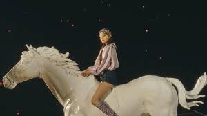Yiren Everglow Bon Bon Chocolat Mv