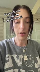 Mallory Barton's Instagram, Twitter & Facebook