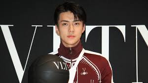 He enjoys all food, he doesn't discriminate. Exo S Sehun Reveals New Red Hair On Gaming Live Stream Allure