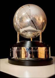 Witness the trophy presentation for the 2020 eastern conference champion miami heat! Top Photos From The 2015 Eastern Conference Finals Eastern Conference Finals Game 4 Trophy