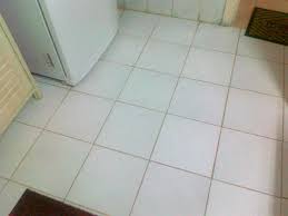 طريقتي في تنظيف مطبخي بالصور عالم حواء