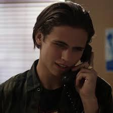 River Phoenix ❤️✨ Leonardo DiCaprio 🖤✨ Ethan Hawke 🩵✨ Jonathan Brandis  🤍✨ Keanu Reeves 💜✨ Corey Haim 🧡✨