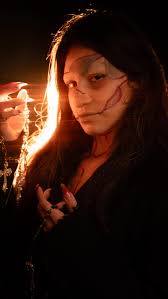 Un recuerdo de las fotos que hicimos el año pasado sobre la creatura de  Víctor Frankenstein. Y aprovechando un poquito las mini animaciones que se  pueden hacer ahora. Modelo: Alejandro Esperon Cortes