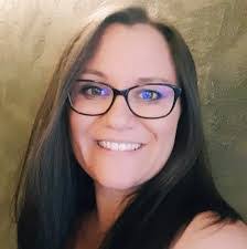 Sabrina Benoit's Instagram, Twitter & Facebook