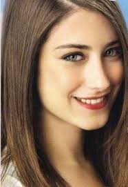 Résultat de recherche d'images pour "hazal kaya adini feriha koydum sezon 3"