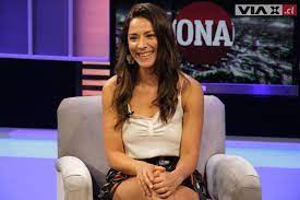 Maite rodríguez, loreto aravena e isidora urrejola sorprendieron en la olimpiatón. Loreto Aravena Y Brigitte Baptiste En Cadena Nacional Via X