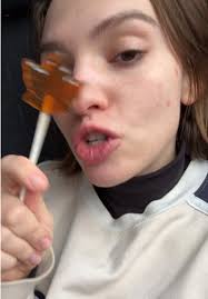 Maple Syrup Foot under Senies