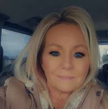 Kimberly Bollinger's Instagram, Twitter & Facebook