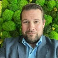 Mary Tardi's Instagram, Twitter & Facebook