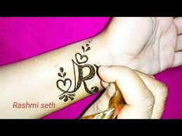 Mehnditattoo #hennatattoo #valentinesday #mehendidesign2019 #arabicmehendidesign #v #टैटू #मेहंदीडिजाइन#मेहंदी . R Letter Mehndi Design Henna Tattoo Alphabet R Tattoo Youtube Alphabet Tattoo Designs Tattoo Alphabet R Tattoo