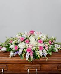 Flower shopping has the finest funeral flowers and casket sprays to honor your loved one. Pastel Casket Spray Funeral Flowers Philadelphia Florist Robertson S Flowers