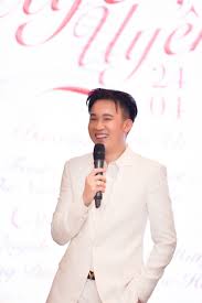 Hồ ngọc hà, lệ quyên, quang dũng, trấn thành, hồng ngọc… cùng thời điểm, nữ ca sĩ hồng ngọc đã đăng tải hai hình chụp video call với đàm vĩnh. Gáº·p DÆ°Æ¡ng Triá»‡u VÅ© Ä'am VÄ©nh HÆ°ng Co Hanh Ä'á»™ng Gay Choang TrÆ°á»›c Chá»'n Ä'ong NgÆ°á»i