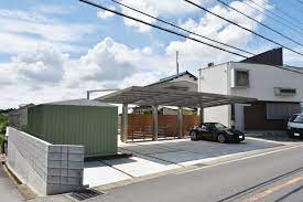 ロードバイク クロスバイクの縦置き収納自転車スタンド ラック 倒れない 自転車のクランク ペダル 部分を水平のバーに掛けるだけのシンプル機構 弊社特許 にて縦置き固定を可能にしました ロードバイク クロスバイクを始めた初心者にオススメです バイク 収納