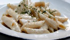 Abbinamento tra vino bianco e formaggi morbidi. Pasta Ai 4 Formaggi Primo Cremoso Veloce E Saporito