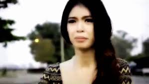 ພອຍໄພລິນ ploy pai lin (Lao Love Song)