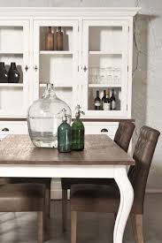 Eleganter Landhausstil Mit Romantischem Esstisch Und Schonem Buffetschrank Alle Mobel Von Www Restyle24 De Buffetschrank Landhaus Mobel Haus Deko