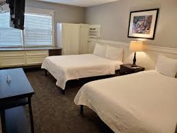 Motel with outdoor pool, near coronado beach. Coronado Island Inn San Diego Updated 2021 Prices