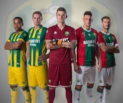 Die north side von ado unterhält freundschaften zu swansea city (), juventus turin (), legia warschau und fc brügge (). Errea Ado Den Haag 3rd Trikot 2018 2019 Herren T Shirts