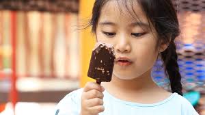 Hasil gambar untuk ice cream and child