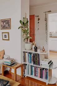 50 First Decorating Inside The Cosy Melbourne Apartment Of Artist And Musician Lucy Roleff Tour The Soothing Melbour In 2020 Living Decor Home Luxury Homes Interior