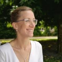 Anne Claus's Instagram, Twitter & Facebook