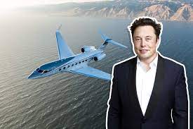 Elon Musk tenta disfarçar que vai de jatinho ao resort de Trump para  acompanhar as eleições