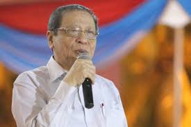 Tan sri robert kuok individu terkaya malaysia dengan nilai kekayaan rm10 bilion usd 25 feb 2016. Kit Siang Raps Mca For Not Defending Robert Kuok Malaysia Malay Mail
