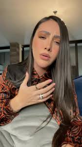 Todos tenemos a alguien en la mente al escuchar esta letra😪 por cierto les  dejo mi insta: isamarsalgueido ❤️‍🔥 allá les canto seguido💃🏻 #fyp  #parati #kanygarcia #confieso #cover #music