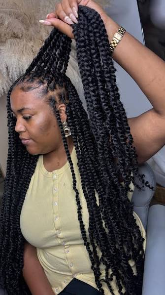 How to : passion twist with wrapped base 🫶🏾 , Hair used : Cuban twist (wrapping hair) , Water wave passion twist hair (Amazon) , • make sure you combing products out completely, start your base as a ...