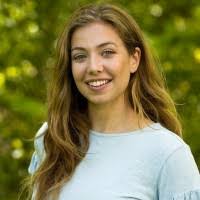 Tessa Plummer's Instagram, Twitter & Facebook